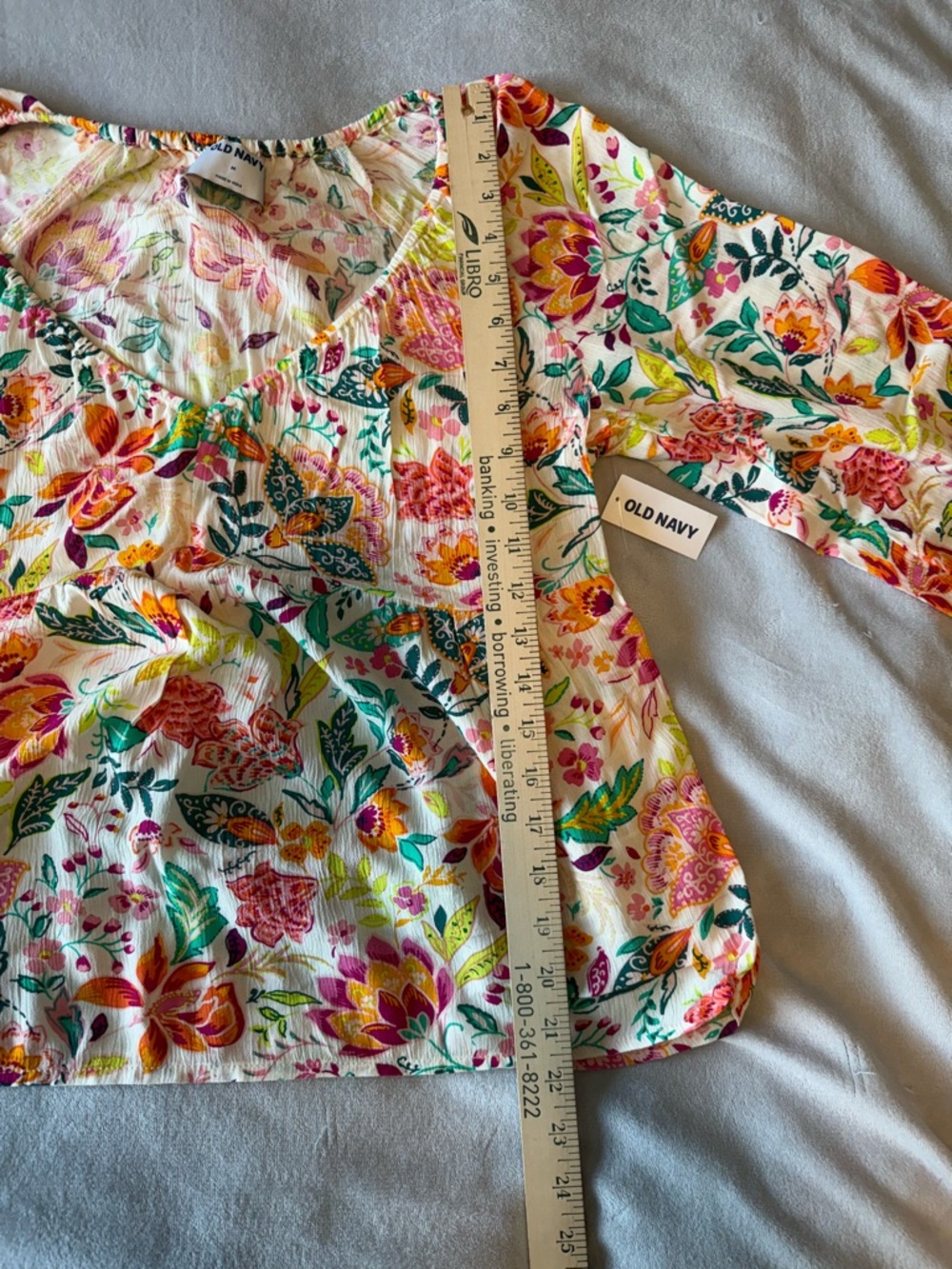 OLD NAVY - NWT Multicolour Floral Blouse - Size M - Picture 9 of 9